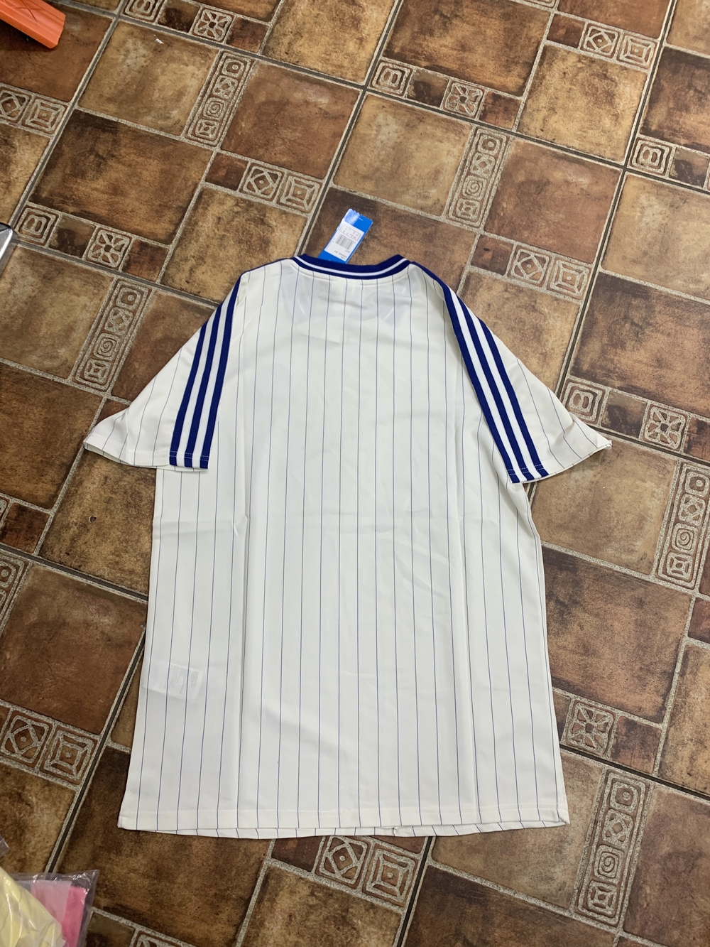 adidas Originals Colombia 2026 World Cup Terrace Icon Lifestyle Jersey Size M - Picture 2 of 6